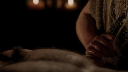 extant_GameOfThrones_1x10-FireAndBlood_3290