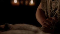 extant_GameOfThrones_1x10-FireAndBlood_3293