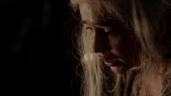 extant_GameOfThrones_1x10-FireAndBlood_3306