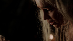extant_GameOfThrones_1x10-FireAndBlood_3310