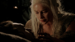 extant_GameOfThrones_1x10-FireAndBlood_3343