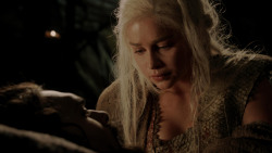 extant_GameOfThrones_1x10-FireAndBlood_3347