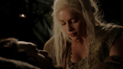 extant_GameOfThrones_1x10-FireAndBlood_3349