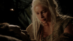 extant_GameOfThrones_1x10-FireAndBlood_3353