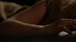extant_GameOfThrones_1x10-FireAndBlood_3360