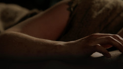 extant_GameOfThrones_1x10-FireAndBlood_3361