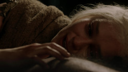 extant_GameOfThrones_1x10-FireAndBlood_3370