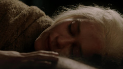 extant_GameOfThrones_1x10-FireAndBlood_3385