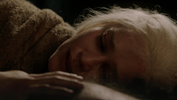 extant_GameOfThrones_1x10-FireAndBlood_3394
