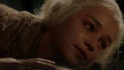 extant_GameOfThrones_1x10-FireAndBlood_3402