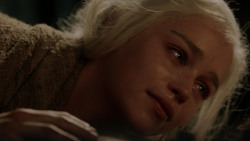 extant_GameOfThrones_1x10-FireAndBlood_3405