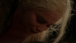 extant_GameOfThrones_1x10-FireAndBlood_3410