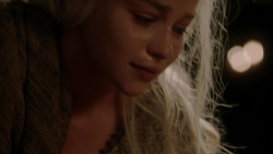 extant_GameOfThrones_1x10-FireAndBlood_3412