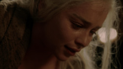 extant_GameOfThrones_1x10-FireAndBlood_3418