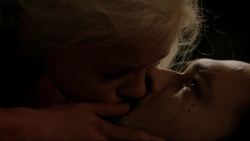 extant_GameOfThrones_1x10-FireAndBlood_3432