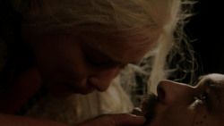 extant_GameOfThrones_1x10-FireAndBlood_3445