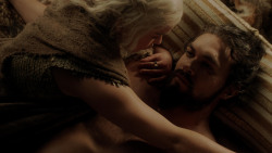 extant_GameOfThrones_1x10-FireAndBlood_3456