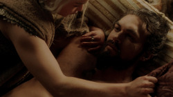 extant_GameOfThrones_1x10-FireAndBlood_3461