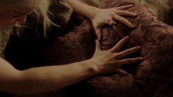 extant_GameOfThrones_1x10-FireAndBlood_3472