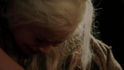 extant_GameOfThrones_1x10-FireAndBlood_3480