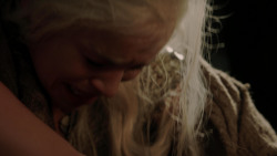 extant_GameOfThrones_1x10-FireAndBlood_3481