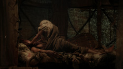 extant_GameOfThrones_1x10-FireAndBlood_3485