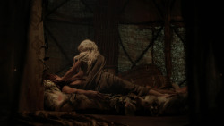 extant_GameOfThrones_1x10-FireAndBlood_3492
