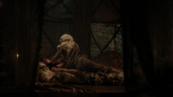 extant_GameOfThrones_1x10-FireAndBlood_3496