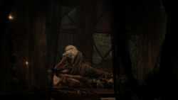extant_GameOfThrones_1x10-FireAndBlood_3502