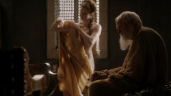 extant_GameOfThrones_1x10-FireAndBlood_3706