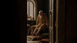 extant_GameOfThrones_1x10-FireAndBlood_3823