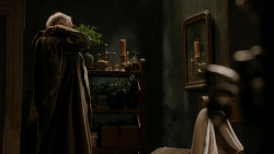 extant_GameOfThrones_1x10-FireAndBlood_3861