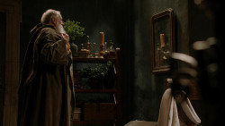 extant_GameOfThrones_1x10-FireAndBlood_3863