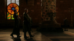 extant_GameOfThrones_1x10-FireAndBlood_4011