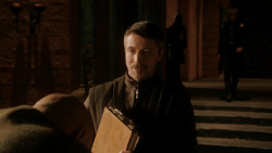 extant_GameOfThrones_1x10-FireAndBlood_4093
