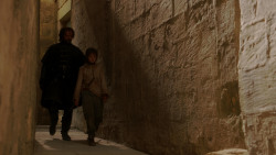 extant_GameOfThrones_1x10-FireAndBlood_4116