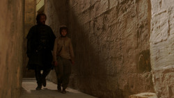 extant_GameOfThrones_1x10-FireAndBlood_4117