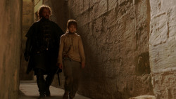 extant_GameOfThrones_1x10-FireAndBlood_4119