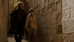 extant_GameOfThrones_1x10-FireAndBlood_4120