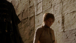 extant_GameOfThrones_1x10-FireAndBlood_4126