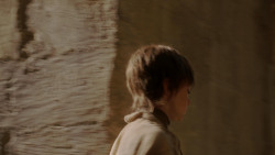 extant_GameOfThrones_1x10-FireAndBlood_4137