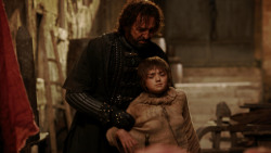 extant_GameOfThrones_1x10-FireAndBlood_4170