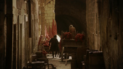 extant_GameOfThrones_1x10-FireAndBlood_4177