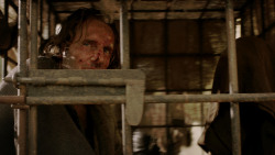 extant_GameOfThrones_1x10-FireAndBlood_4198