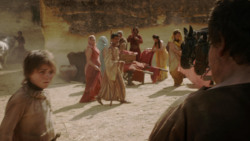 extant_GameOfThrones_1x10-FireAndBlood_4209