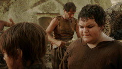 extant_GameOfThrones_1x10-FireAndBlood_4222