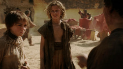 extant_GameOfThrones_1x10-FireAndBlood_4228