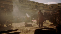 extant_GameOfThrones_1x10-FireAndBlood_4240
