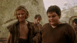 extant_GameOfThrones_1x10-FireAndBlood_4250