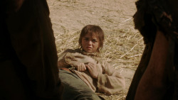 extant_GameOfThrones_1x10-FireAndBlood_4252